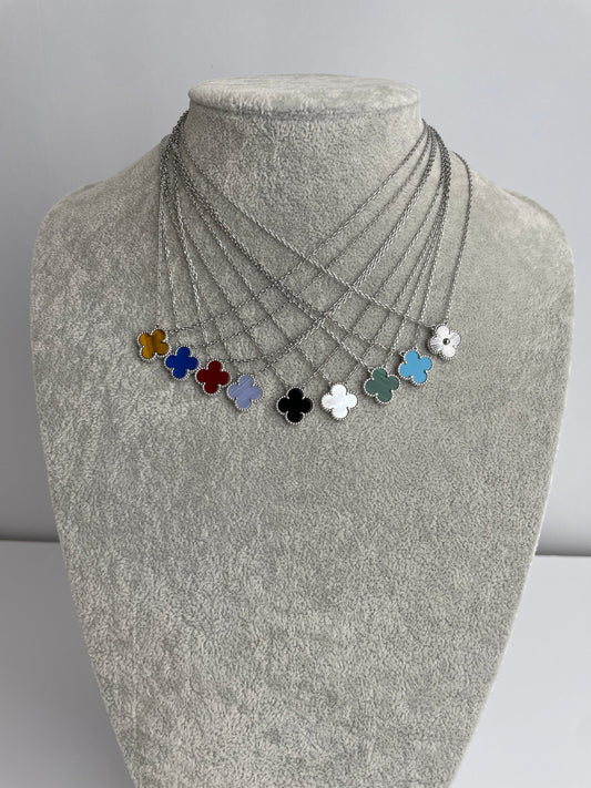 Clover pendant necklace 18K white gold plated