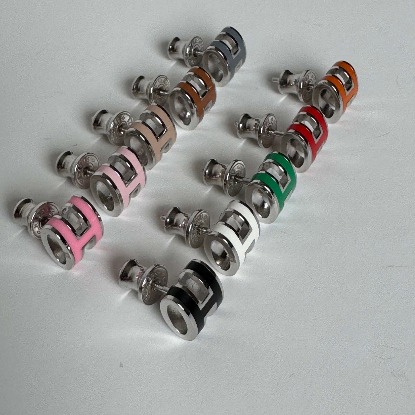 White gold enamel H stud earrings in multiple colors