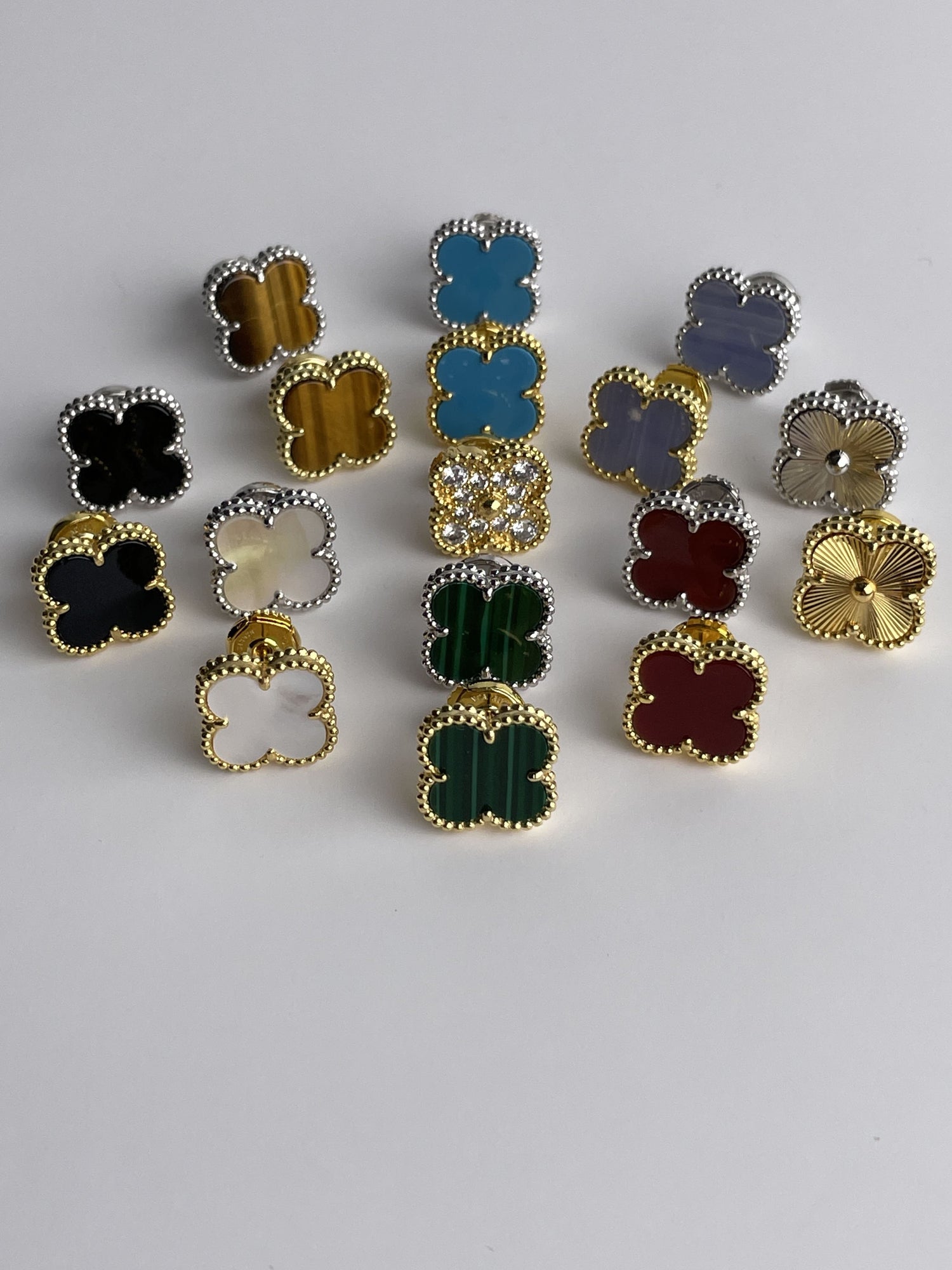15 mm clover stud earrings, 18K gold plated